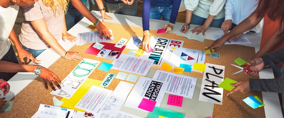 Ajánló grafika a Műhelymunka megvalósítási felhívás című tartalomhoz.