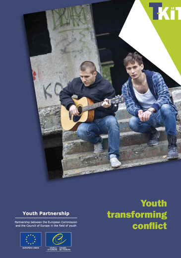 TKit12 Youth transforming conflict Kiadvány borítókép